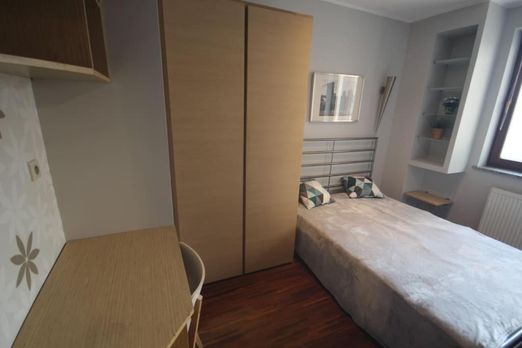 Parkowy Apartament Appartement Wrocław Buitenkant foto