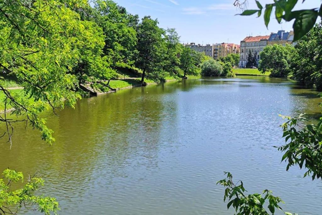 Parkowy Apartament Appartement Wrocław Buitenkant foto