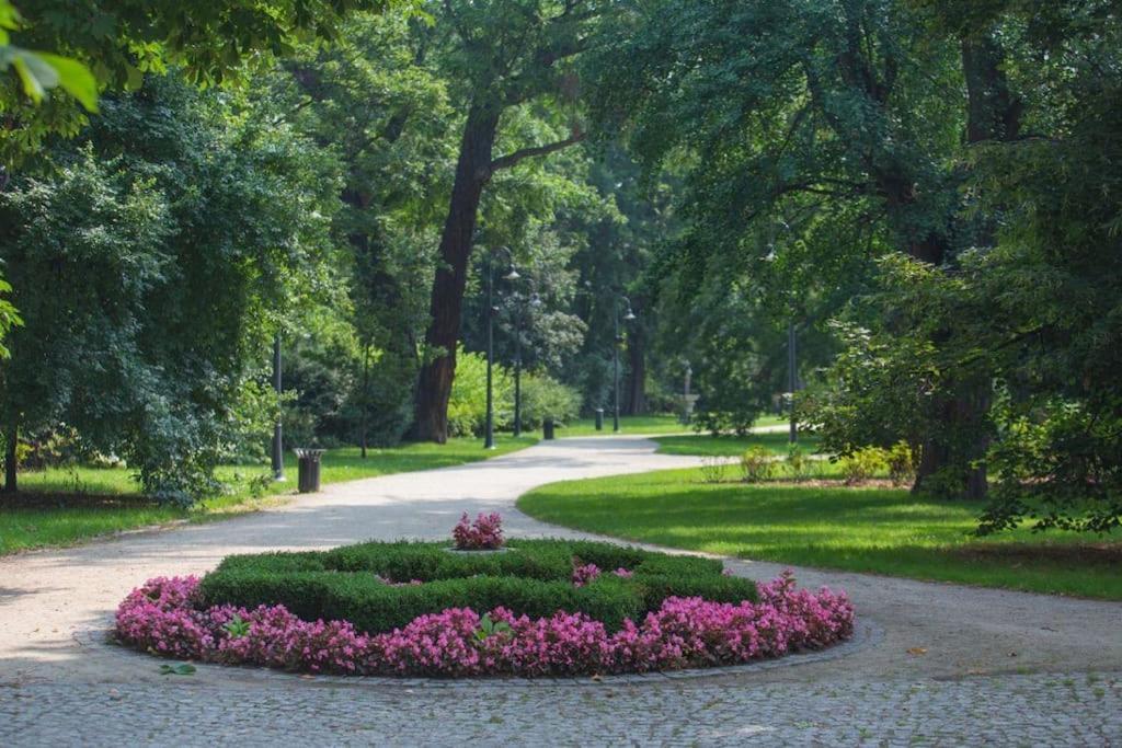 Parkowy Apartament Appartement Wrocław Buitenkant foto